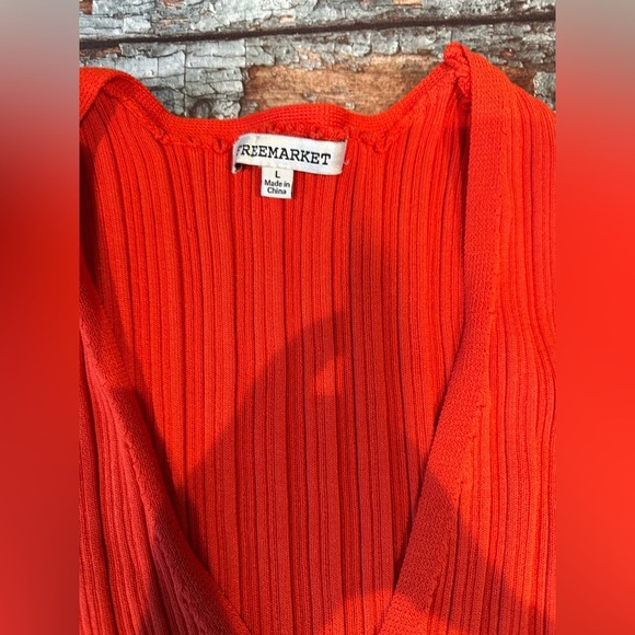 Vibrant Red Orange Sleeveless Ribbed Top - Picture 2 of 4